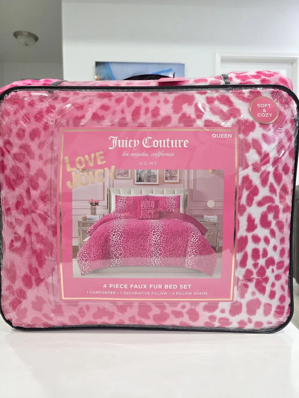 Juicy Couture QUEEN 4 Piece Pink Leopard Faux Fur Comforter Set New Viral